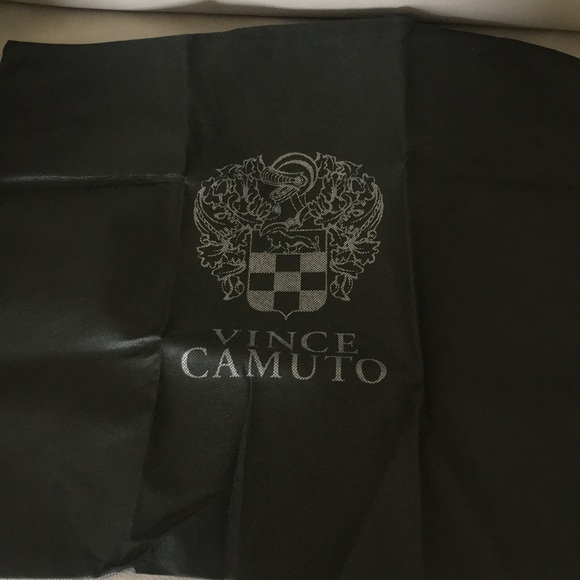 Vince Camuto tan shoulder bag - Picture 11 of 11